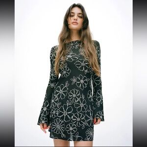 REALISATION PAR Brigitte Dress